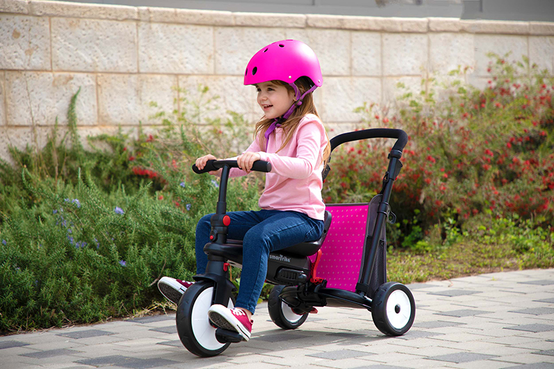Benefícios do patinete de equilíbrio e do triciclo
